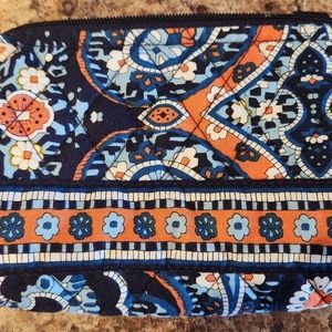 Vera bradley makeup bag